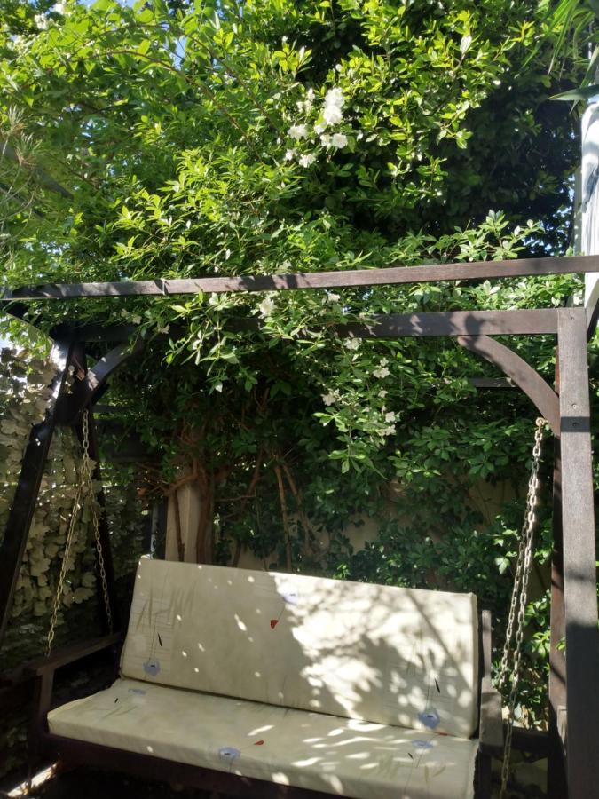 My Sunny Low Home Patras Bagian luar foto
